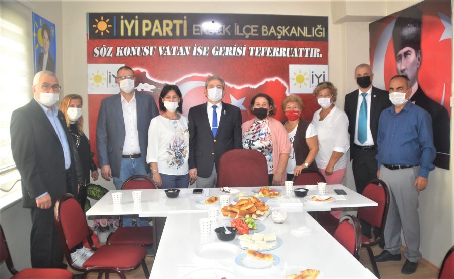 İYİ Parti 3 yaşında