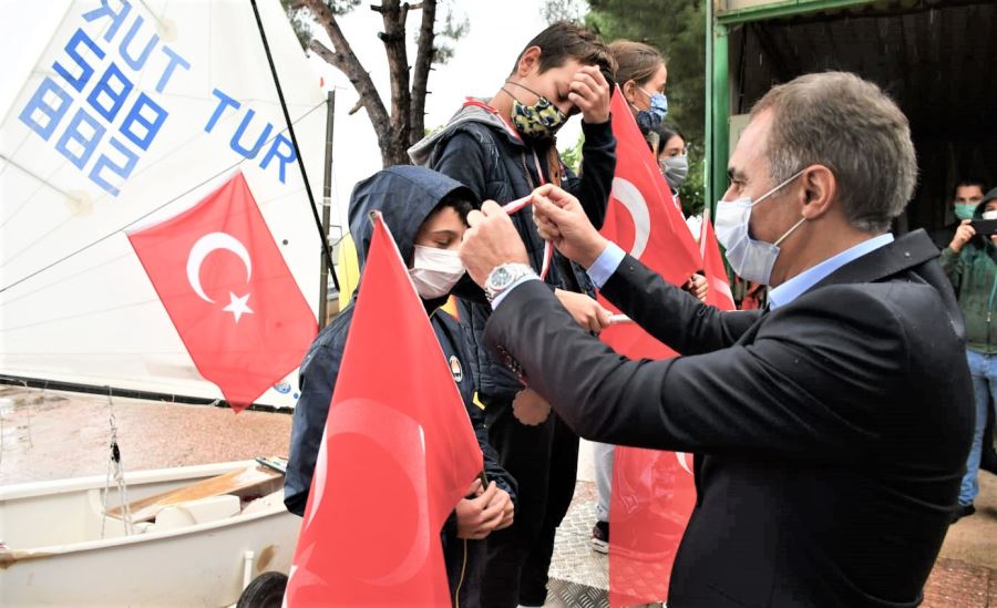 Yelken Kulüp’ten Cumhuriyet yarışması