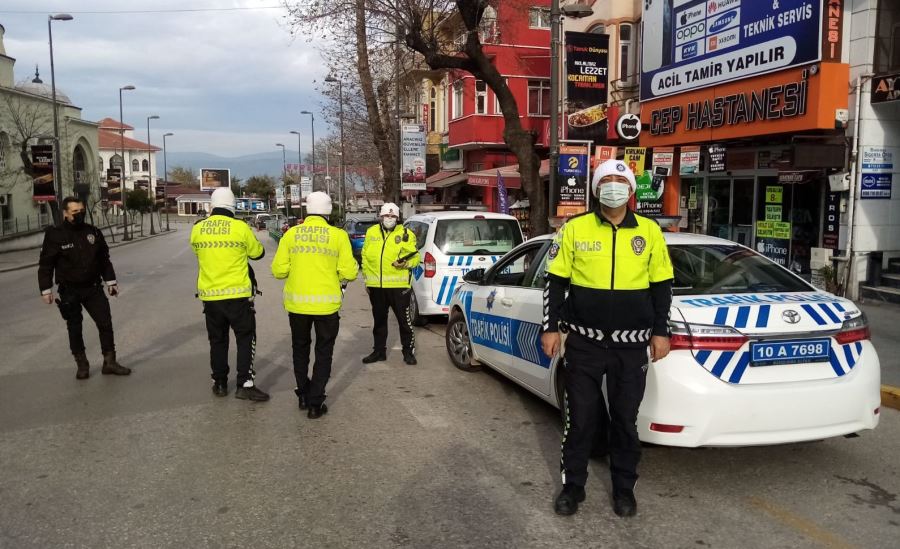 Bandırma ve Erdek’te 11 kişi yakalandı.