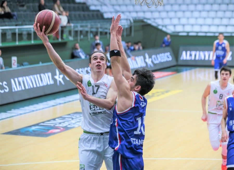 TEKSÜT BANDIRMA BK: 84 ANADOLU EFES: 62