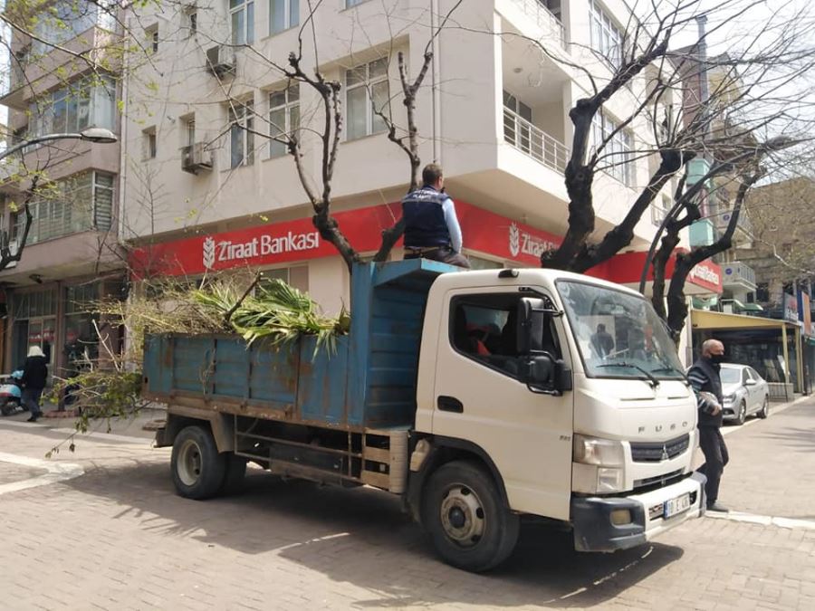 Erdek Belediyesi’nden çöp toplama saatlerine uyma çağrısı