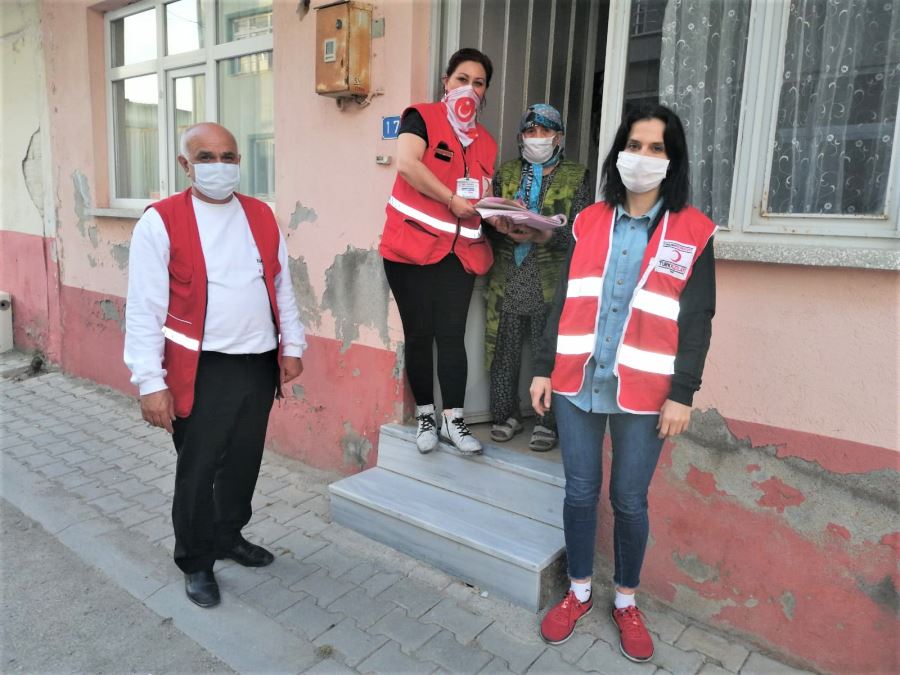 20 aileye Kavurma ve maske dağıtıldı.