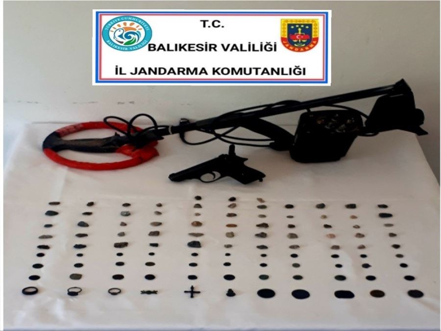 Gönen’de tarihi eser operasyonu