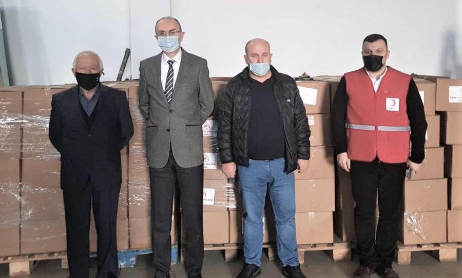 300 adet gıda yardımı yapıldı.