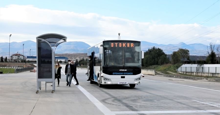 İlk sürücüsüz otobüsü  testleri başarıyla geçti 