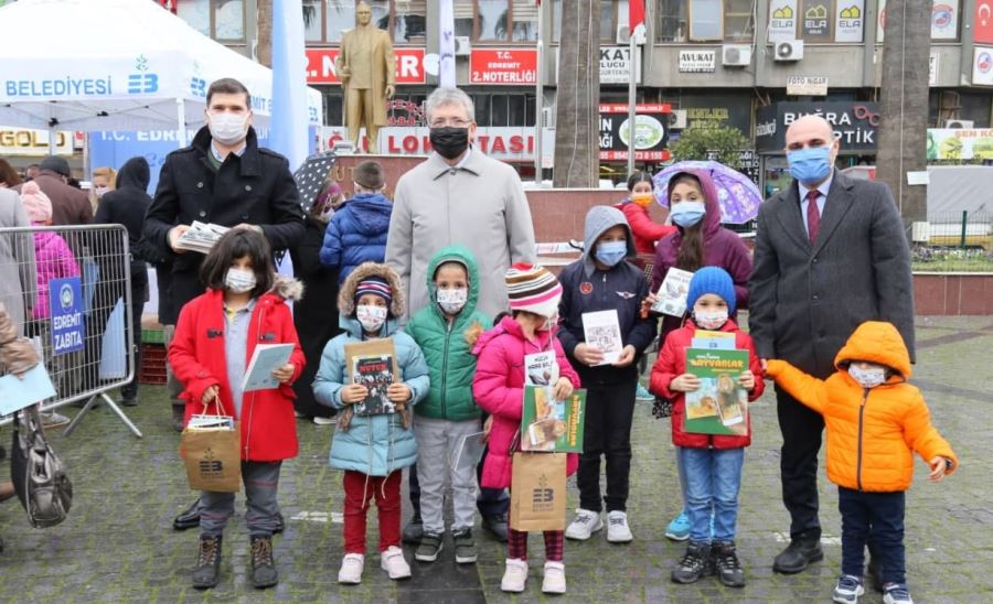 15 bin çocuk kitabı dağıtıldı