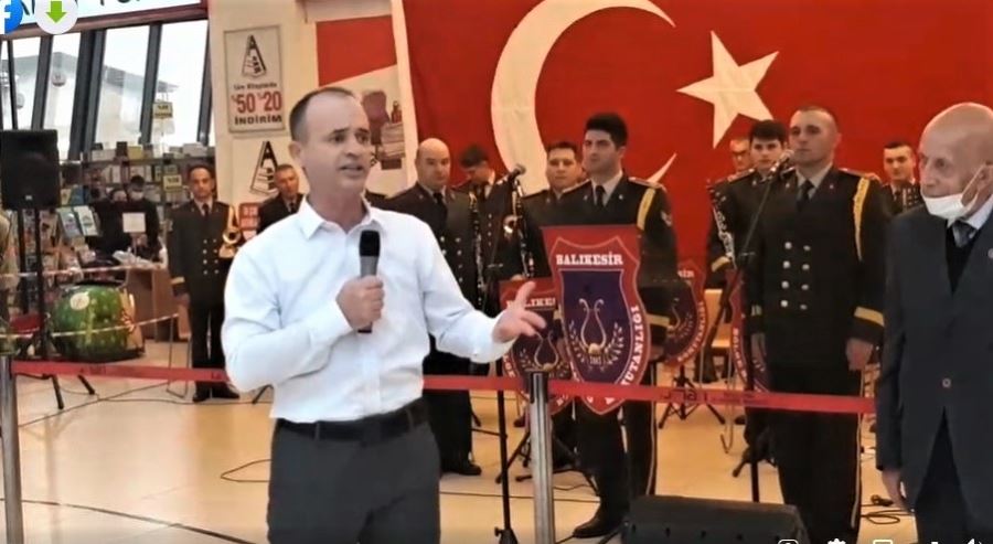 Muhteşem konsere, Generalden büyük övgü