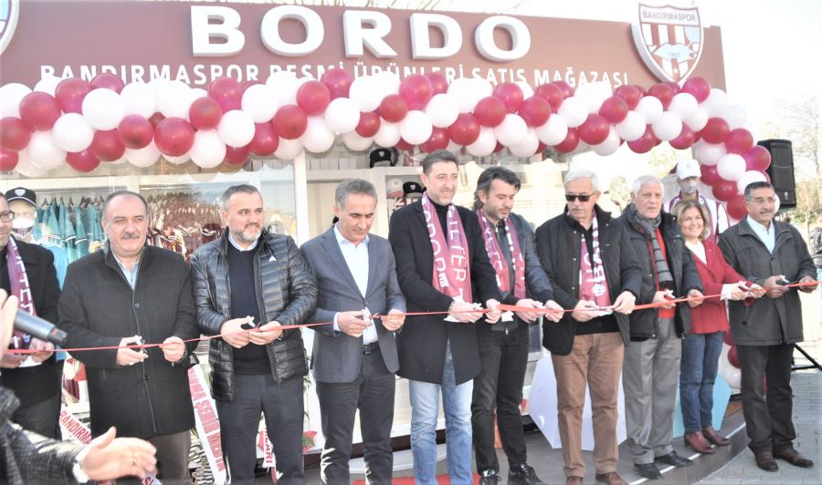 “Bordo”ya görkemli açılış