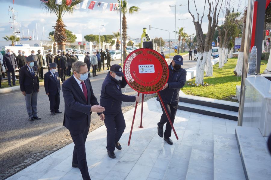 AYVALIK’TA ANMA TÖRENİ