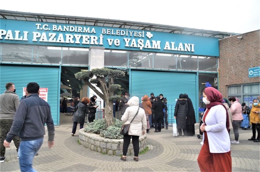 CUMARTESİ PAZARI AÇILDI