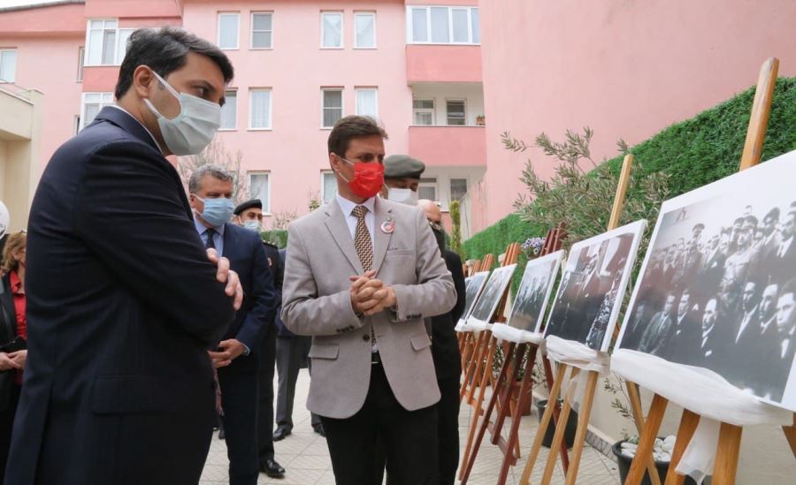 ATATÜRK FOTOĞRAFLARI SERGİSİ 