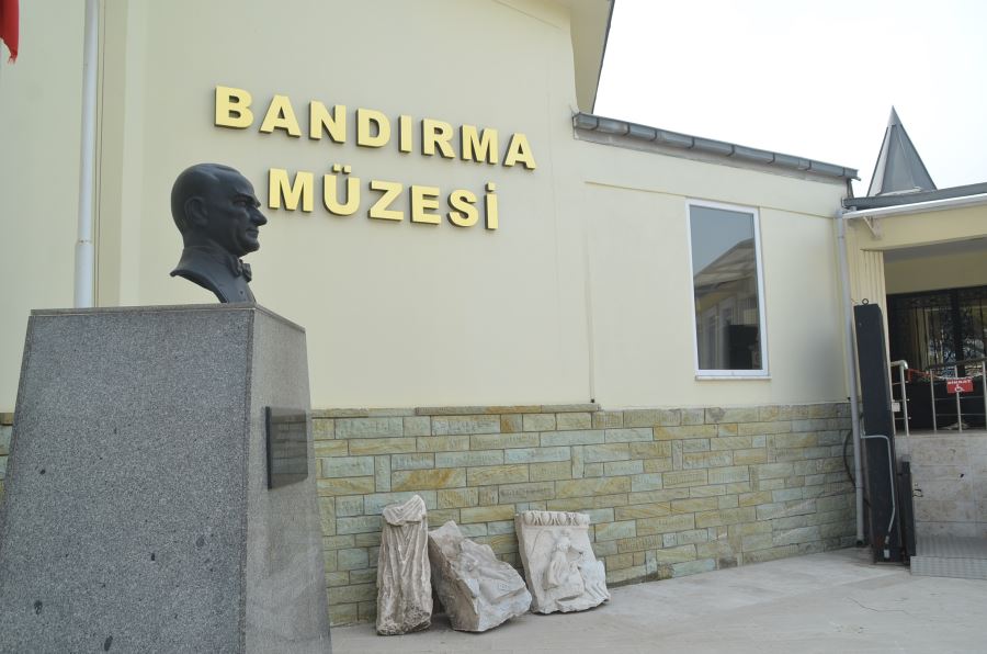 Bandırma Müzesi kabına sığamıyor!