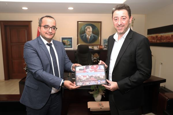 İlk ziyareti Başkan Tosun
