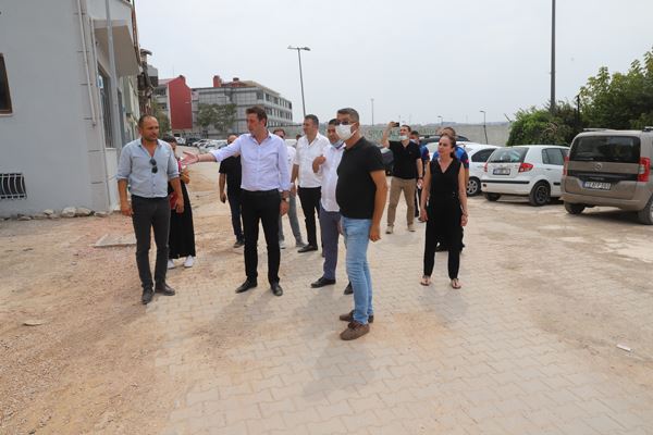 SOKAKLARI YENİLENİYOR