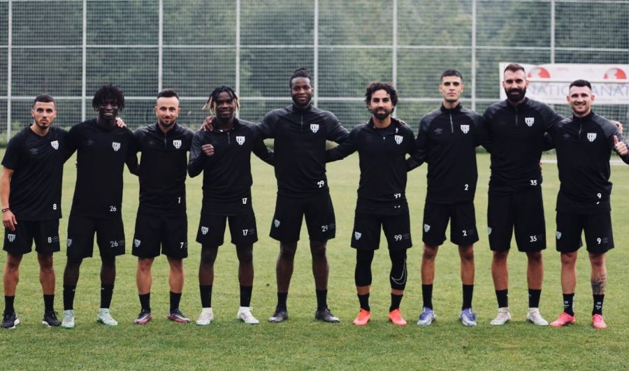 Bandırmaspor üç oyuncusuna kulüp bulmalarını istedi.