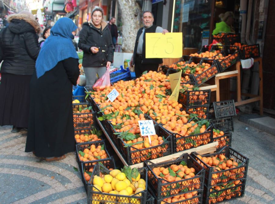 Mandalina ile Yeni yıl kutlaması