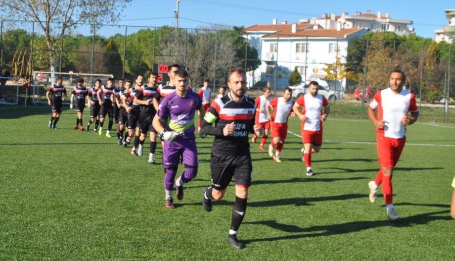 Erdekspor, 100.Yıl Spor önünde