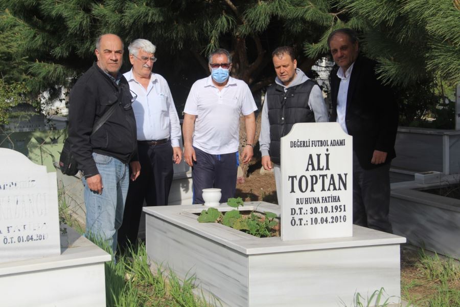 Ali Toptan anıldı