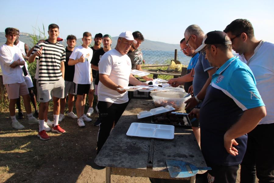 BANDIRMASPOR U-19’A BARBEKÜ PARTİSİ