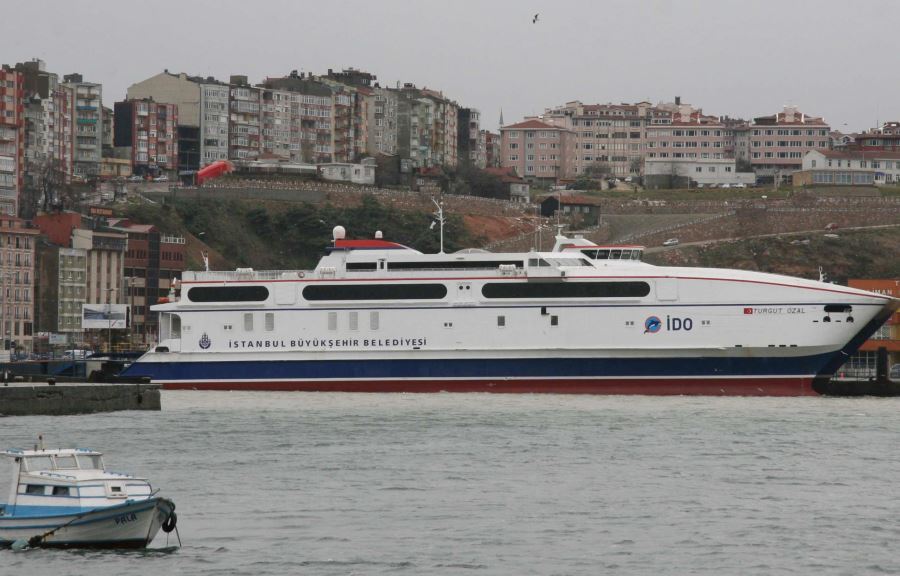 Sezgin’den feribot ve tren seferleri iptaline eleştiri   