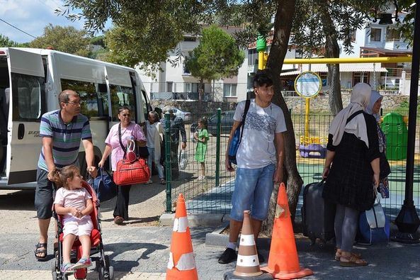 Erdek Tatlısu’da özel bireylere tatil zamanı