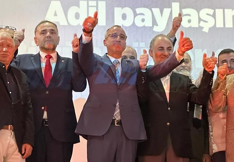 Saadet Partisinde Ekrem Süzen güven tazeledi.