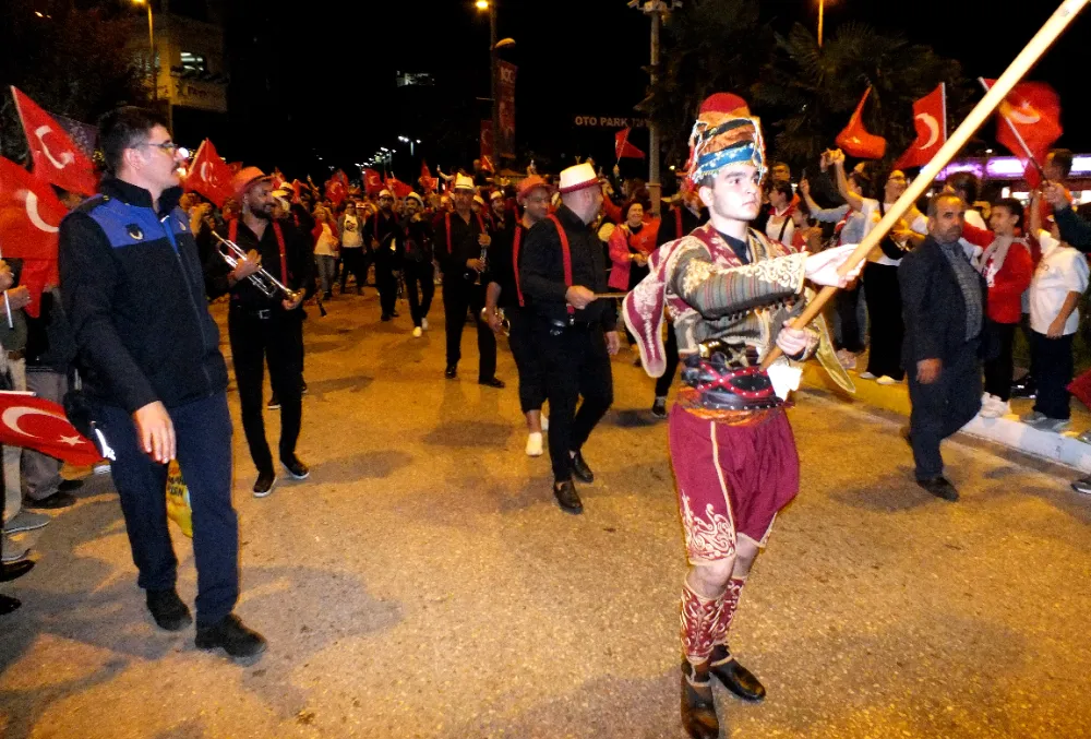 Alayına gider !....