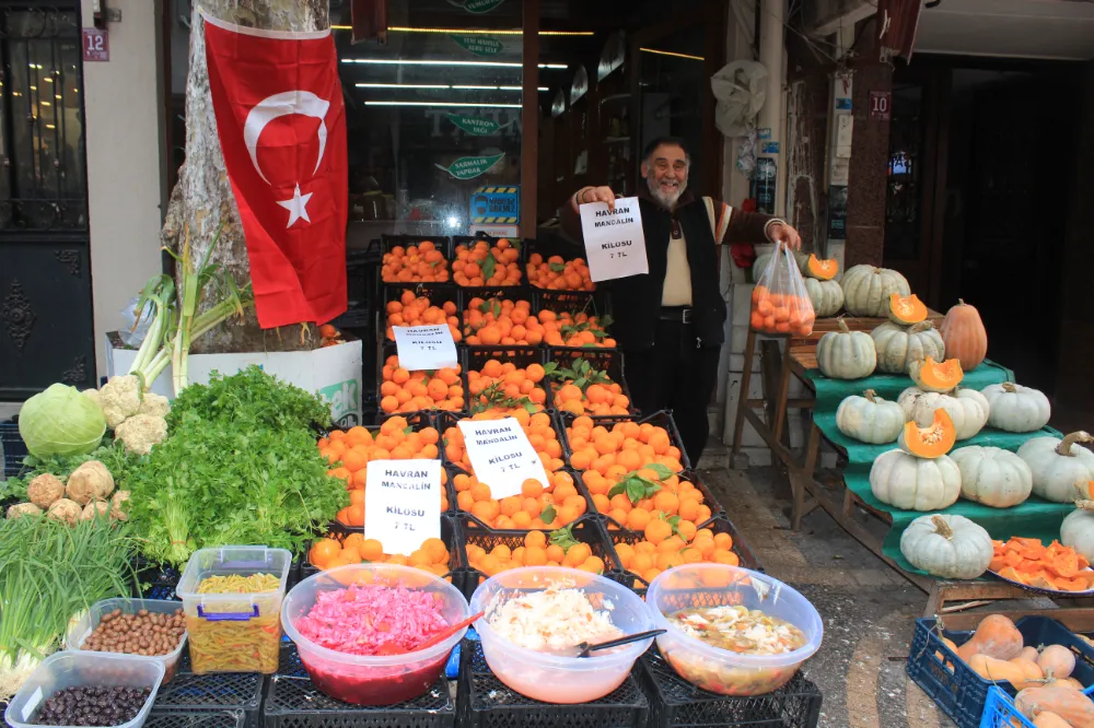 PAZARA MANDALİNA YAĞDI