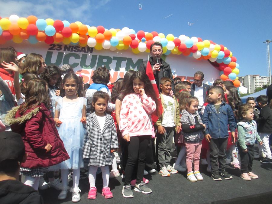 “Uçurtma Şenliği”ne büyük ilgi