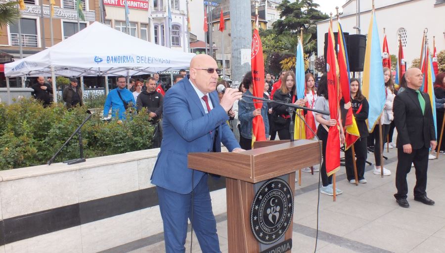 Bandırma’da 19 Mayıs töreni