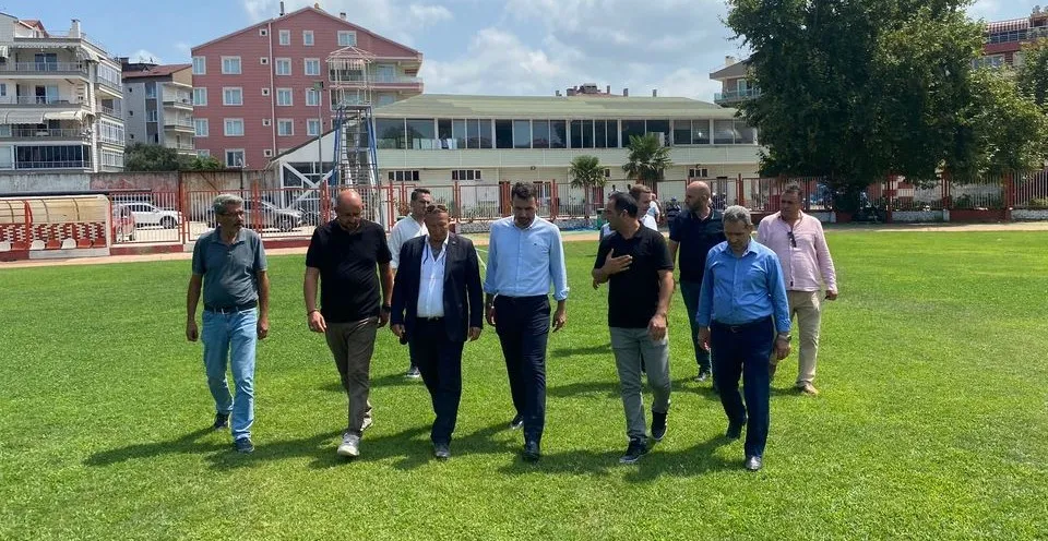 Erdek Belediyesi Erdek Stadı’nı boşalttı