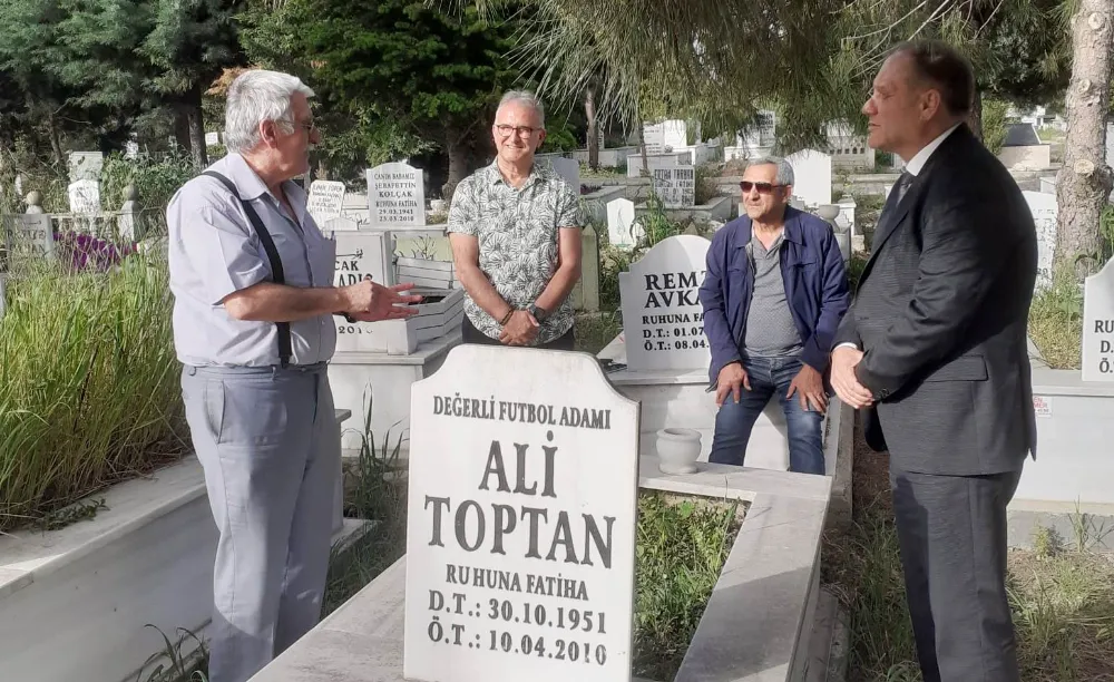 Ali Toptan anıldı