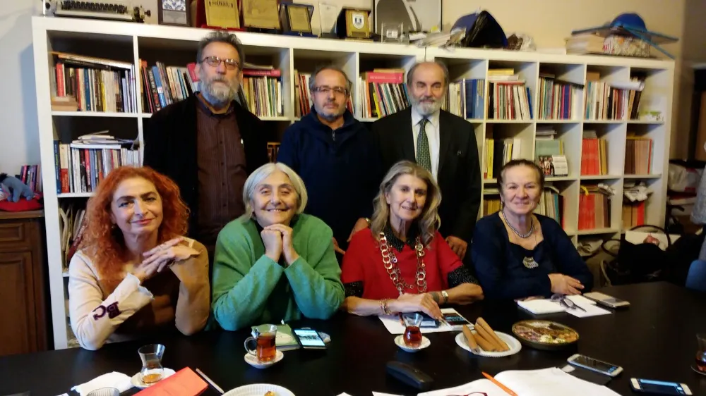 Eleştiri suç değildir!