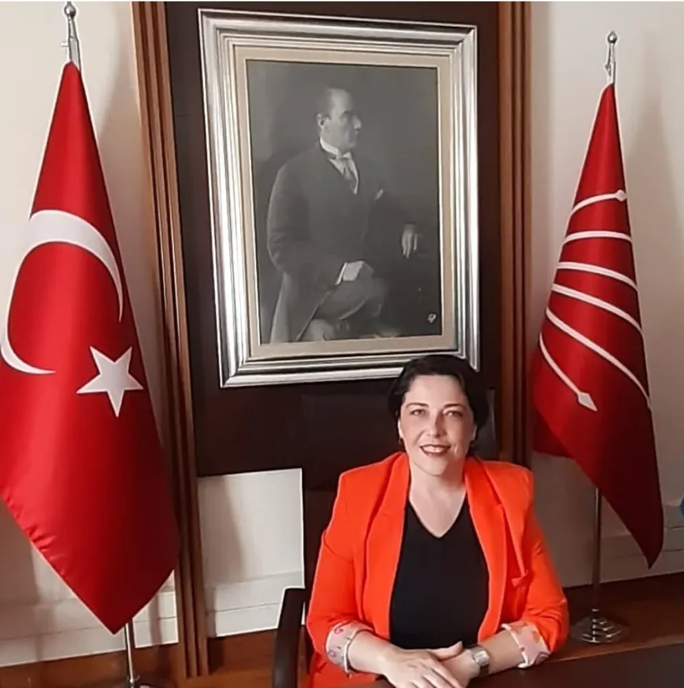 Özdemir; Neyin kafası?..