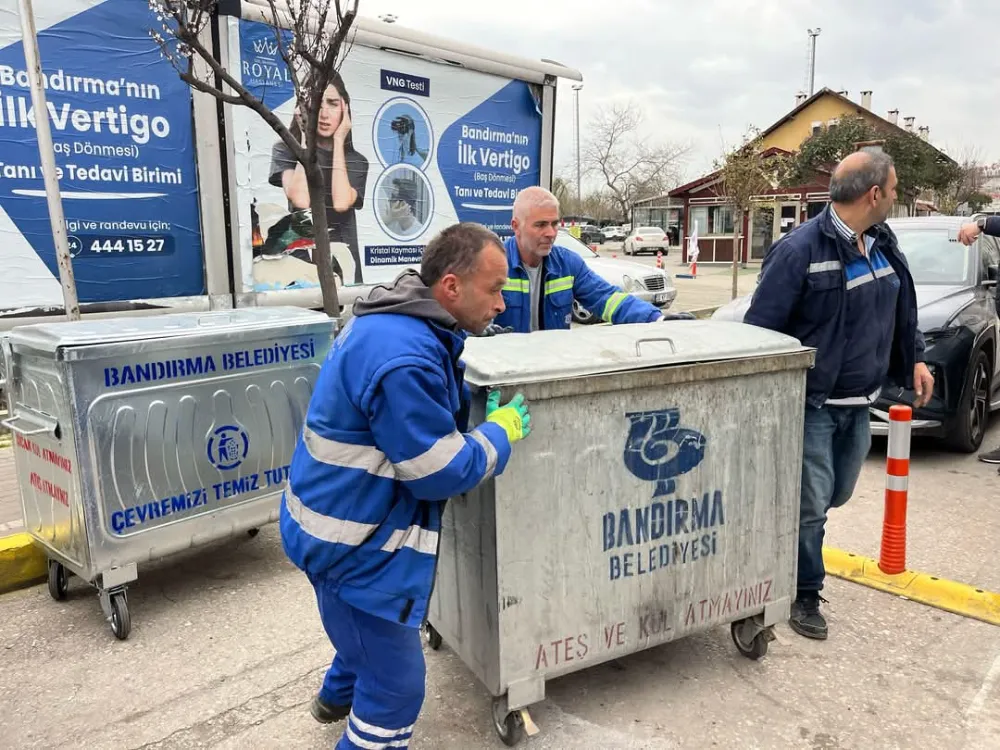 BANDIRMA’DA YENİ ÇÖP KONTEYNERLERİ YERLEŞTİRİLDİ