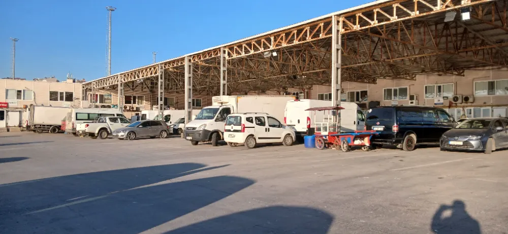 TOPTANCI BALIK HALİ “TOPLANMA MERKEZİ” OLMUŞ