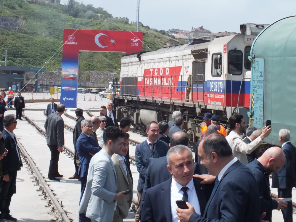 Bandırma-Tekrdağ feribot hattı açıldı