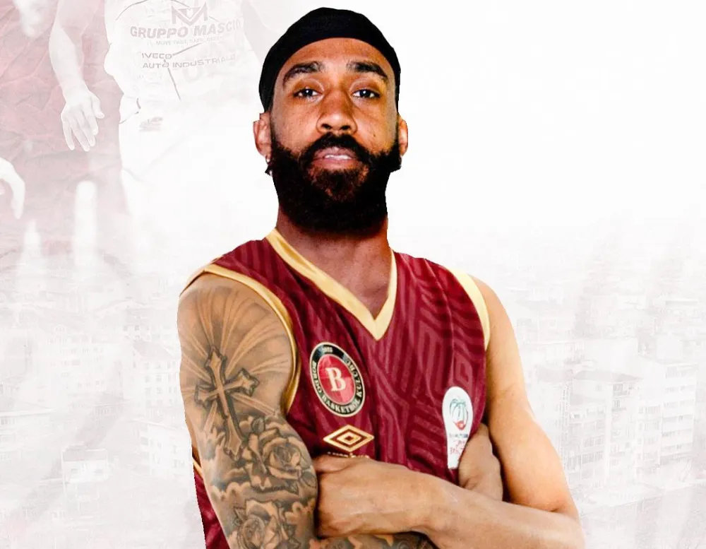 Gerel Simmons Bordo’da