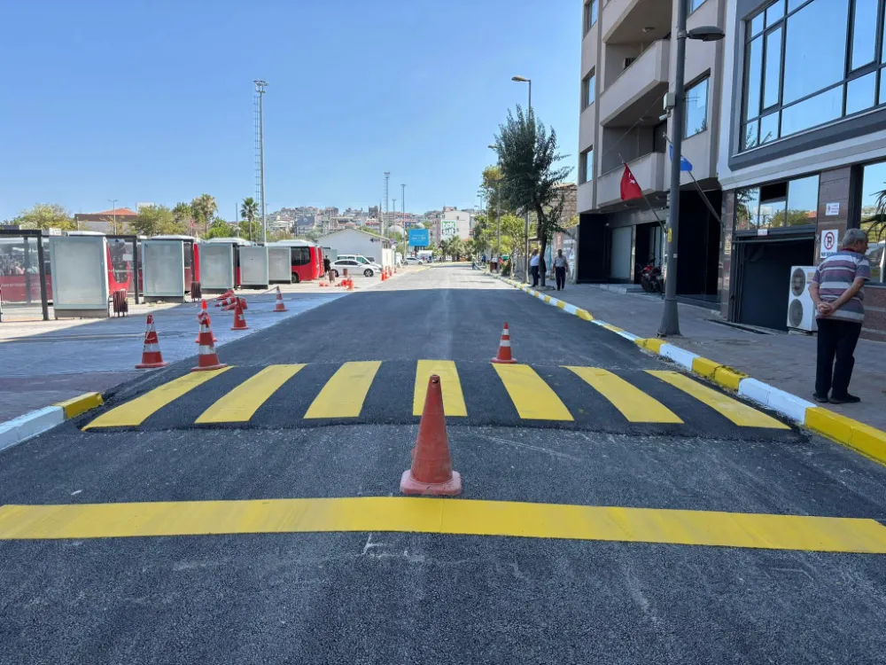 MEHMET AKİF ERSOY CADDESİ BAŞTAN SONA YENİLENDİ