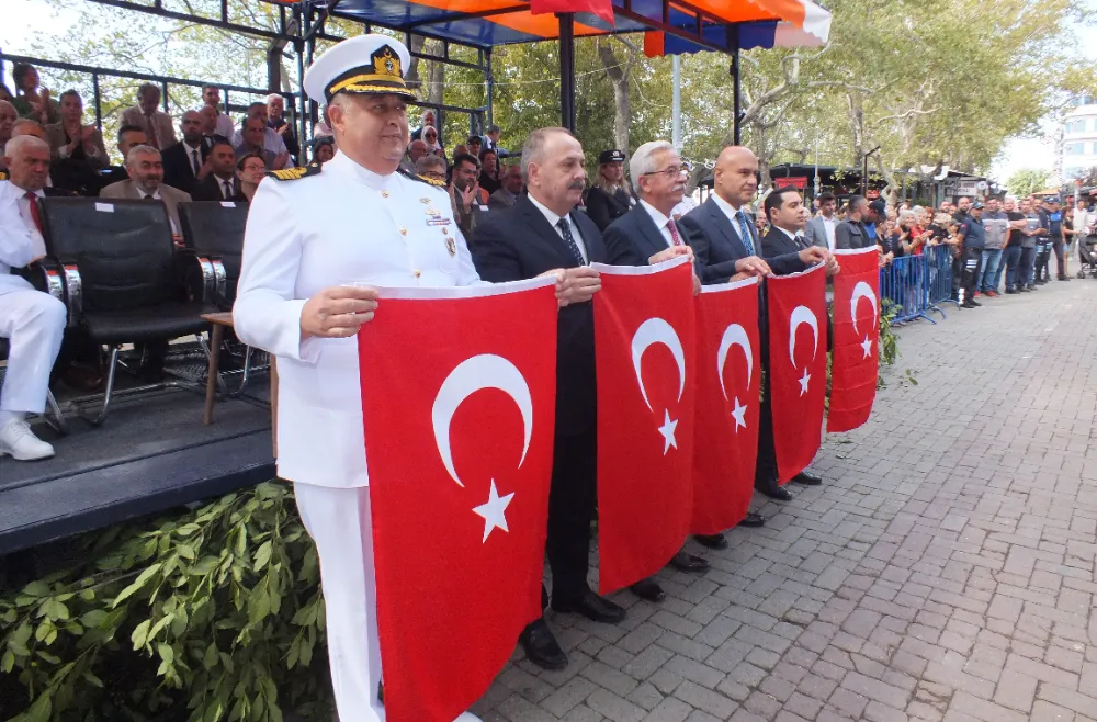 Erdek, kurtuluşunu kutladı