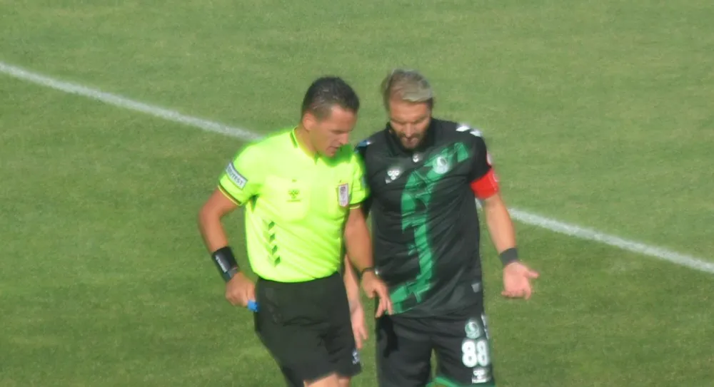 Caner kadro dışı   