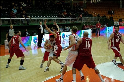Potada Çarşamba mesaisi : BANVİT - ERDEMİRSPOR