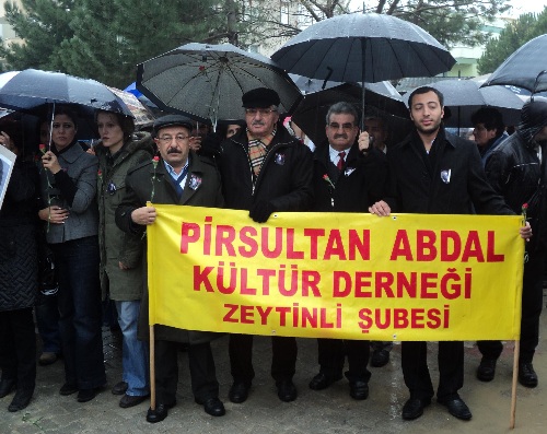 UĞUR MUMCU ALTINOLUK`TA,ANILDI