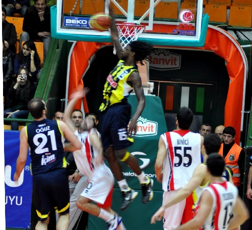 Bandırma Kırmızı Fener`i söndürdü.