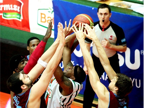 Banvit Trabzon`u uzatmada aştı
