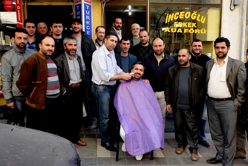 Petrol-İş üyeleri sakal kesti.