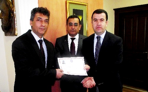Kaymakam`dan onur plaketi