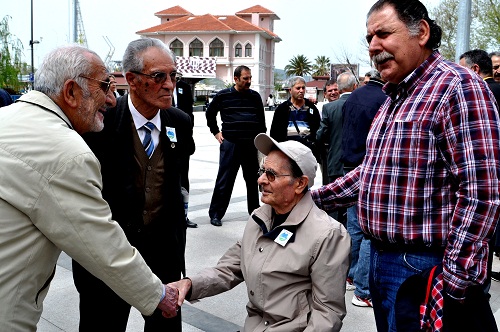 Köy Enstitülülerden buruk kutlama