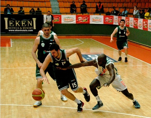 Banvit 101  Aliağa 77