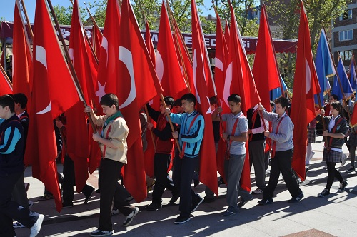 Yaman Egeli`de 23 Nisan 